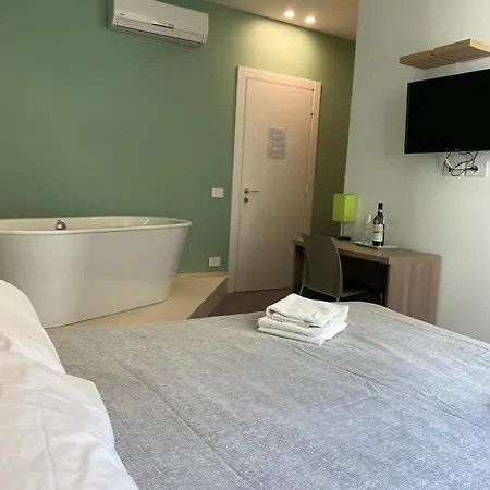 Piazza Beverini Гостевой дом Специя