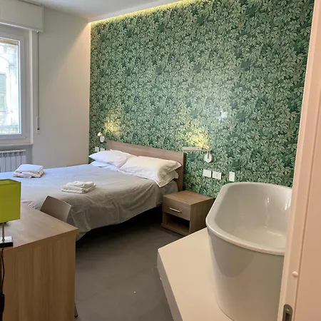 Piazza Beverini Гостевой дом Специя