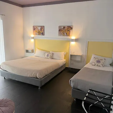 Piazza Beverini Konukevi 3*