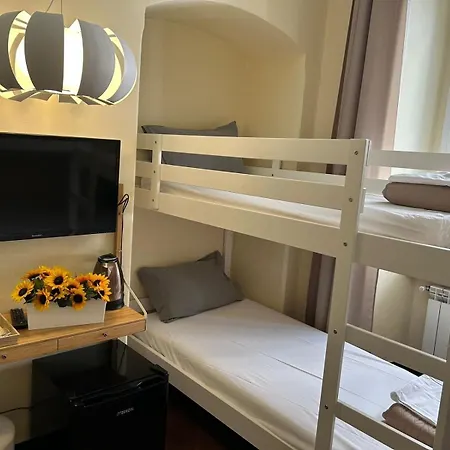 Piazza Beverini Konukevi 3*