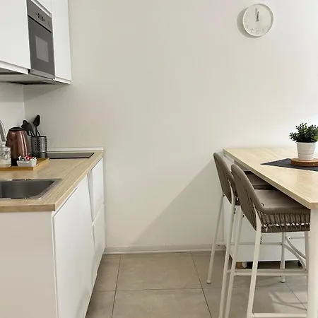 Piazza Beverini 3*
